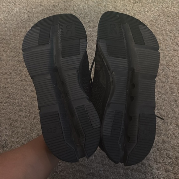 ON CLOUD NOVA - Picture 7 of 7